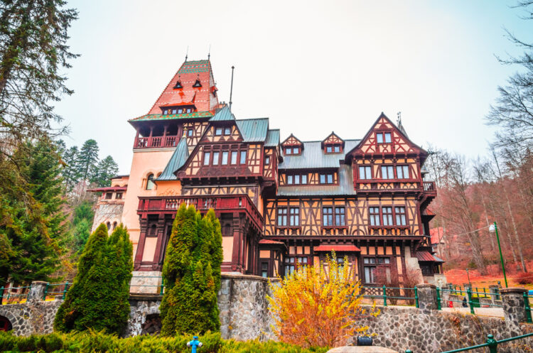 Pe 24 mai 1903, era inaugurat Castelul Pelişor