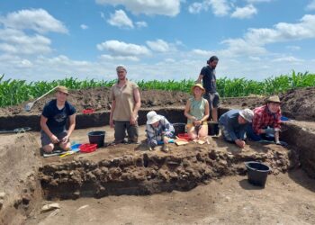 Trei locuințe datând din Epoca Bronzului, descoperite în județul Bihor, de către arheologi