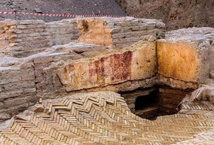 Rămășițele teatrului Neuroni, ridicat de împăratul Nero, descoperite de către arheologi