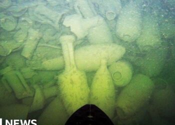 Epavă romană, veche de 2.000 de ani, gasită în portului Civitavecchia, din Italia