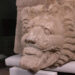 Cap de leu, făcut din piatră, descoperit la Selinunte, în Sicilia