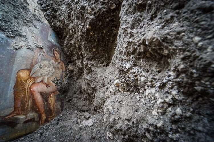 Frescă descoperită de sub cenușă veche de 2.000 de ani, în Pompei