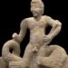 Statuia lui Triton, descoperită de către arheologi, într-un mausoleu roman