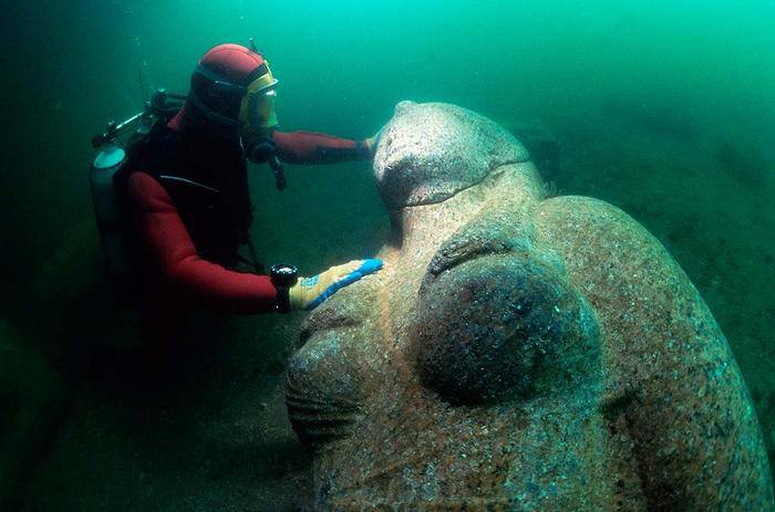 Templul Afroditei, din orașul egiptean scufundat, descoperit de arheologi