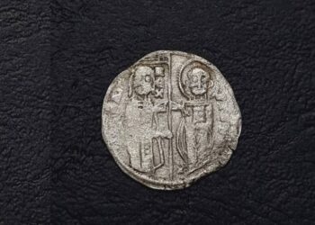 Monedă a unui rege sârb, înfățișându-l pe Iisus, descoperită de arheologi în sud-estul Bulgaria