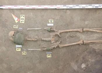 Cimitir medieval, vechi de 1.000 de ani, descoperit în Ucraina