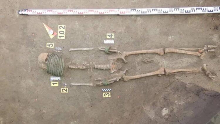 Cimitir medieval, vechi de 1.000 de ani, descoperit în Ucraina