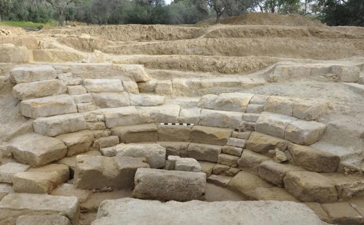 Amfiteatru vechi de 2000 de ani, primul de acest tip din Grecia Antică, descoperit în Sicilia