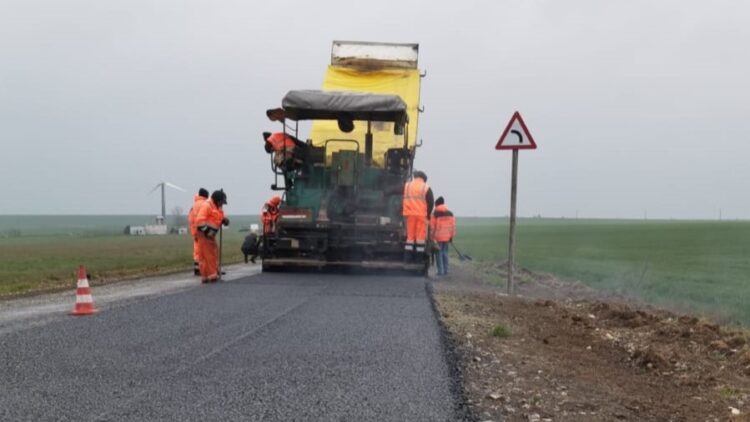 Drumuri Județene Constanța: Lucrările pe DJ 381 Bărăganu – Potârnichea – Movilița se derulează fără întârzieri