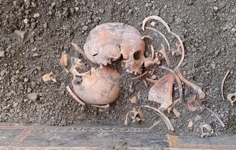 Drama unei famili care a încercat să se salveze, descoperită de către arheologi la Pompeii