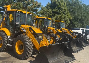Buldoexcavatoare de ultimă generație, la Drumuri Județene Constanța