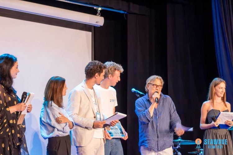 Tinerii cineaști participanți la Sea Wave Film Fest, premiați de OMD Mamaia – Constanța