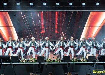 Începe Festivalul Național al Cântecului și Dansului Popular Românesc „Mamaia”