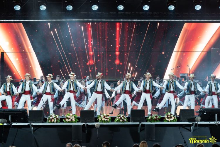 Începe Festivalul Național al Cântecului și Dansului Popular Românesc „Mamaia”