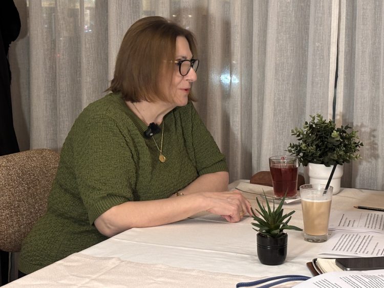 Lupa Artis: Steliana Bajdechi – fake news, un strop de cultură, amintiri (II)