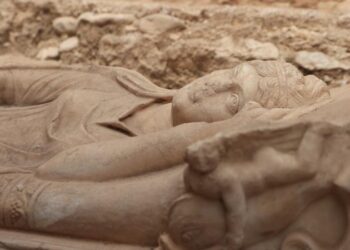 Mormânt monumental, descoperit în provincia Antalya