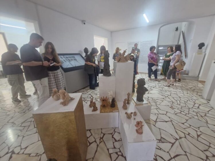 Formele copilăriei în ceramică la #jalea