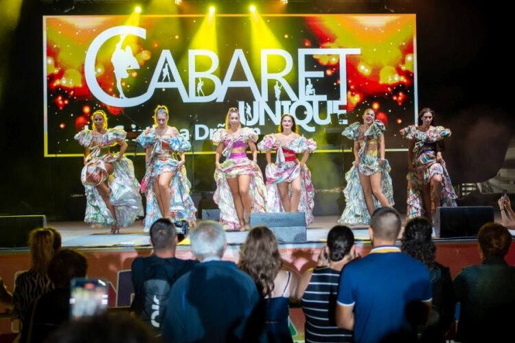 Concerte live, spectacole de teatru și cabaret, în Constanța și Mamaia, în luna iunie