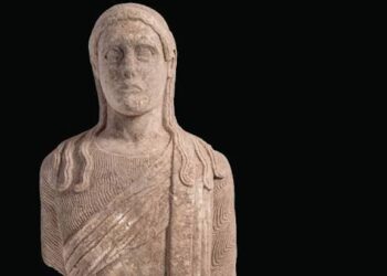 Statuie din marmură, descoperită la Sardes, capitala anticului Regat Lidian
