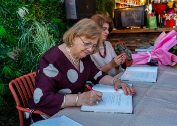 „Marea care vindecă” – Prima carte despre istoria balneară a litoralului, lansată de Aurelia Lăpușan și Anca Elena Ștefan