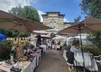 Meșteri populari din mai multe zone etnografice vin la Constanța, în perioada 14-16 august