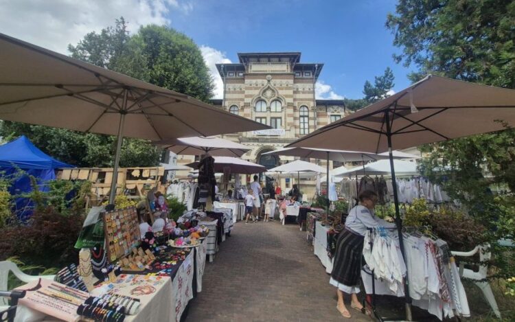Meșteri populari din mai multe zone etnografice vin la Constanța, în perioada 14-16 august
