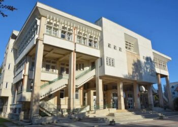 Vernisaj și masă rotundă pe tema patrimoniului cultural dobrogean, la Biblioteca Județeană Constanța
