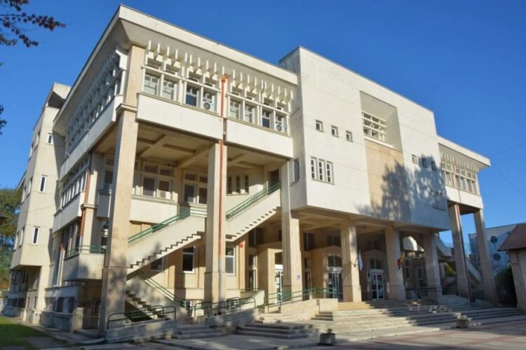 Vernisaj și masă rotundă pe tema patrimoniului cultural dobrogean, la Biblioteca Județeană Constanța