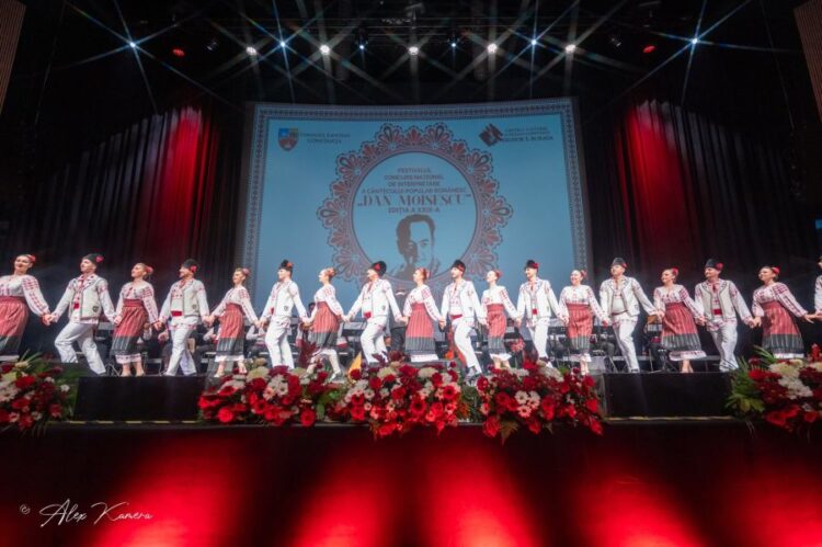 Au început înscrierile la Festivalul-Concurs de Interpretare a Cântecului Popular Românesc „Dan Moisescu”