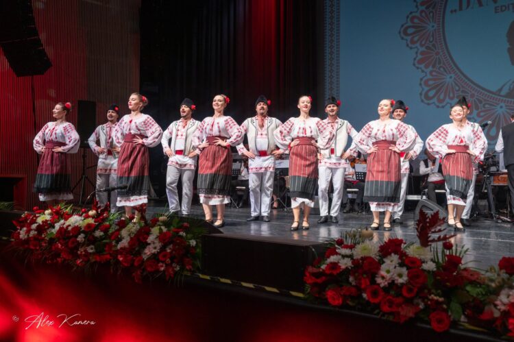 Festivalul DAN MOISESCU, la start: Două seri de folclor, cu tinere talente și mari artiști